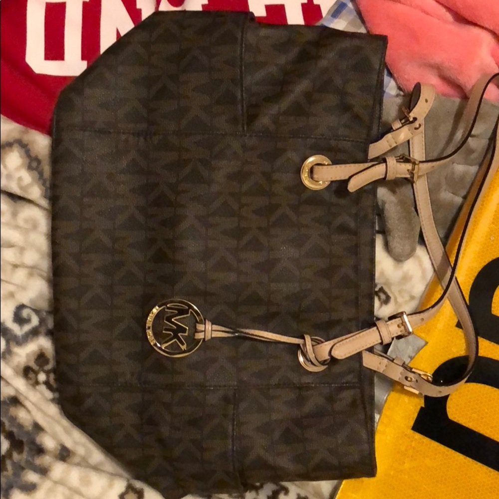 Michael Kors Tote
